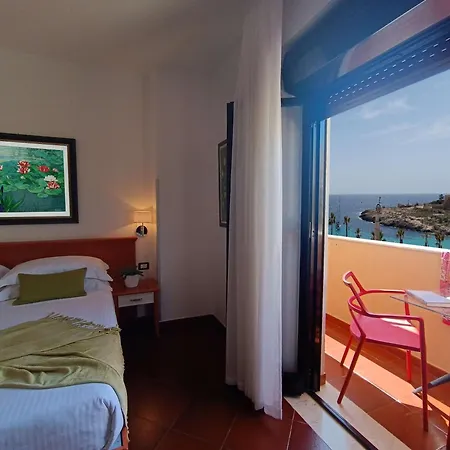 Western Martello 4*