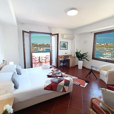 Western Martello 4*